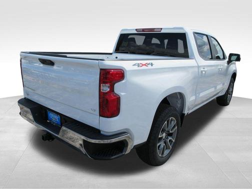 Summit White 2026 Chevrolet Silverado 1500 LT