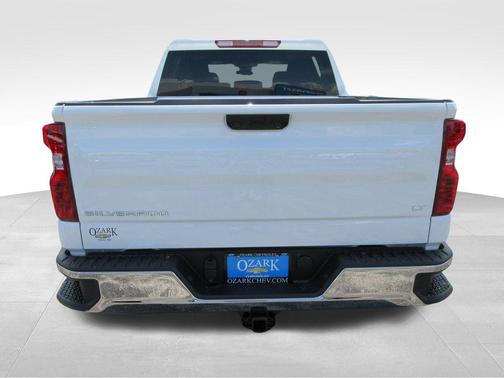 Summit White 2026 Chevrolet Silverado 1500 LT