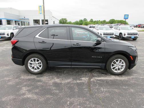 Mosaic Black Metallic 2024 Chevrolet Equinox LT