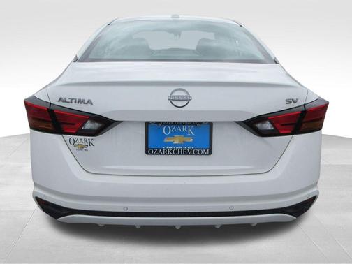 White 2024 Nissan Altima 2.5 SV