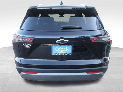 Mosaic Black Metallic 2026 Chevrolet Equinox LT