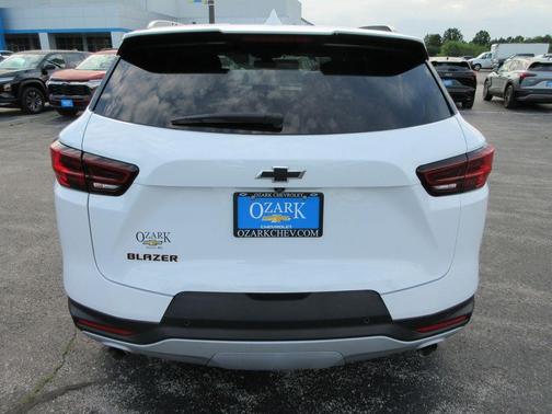 Summit White 2024 Chevrolet Blazer LT