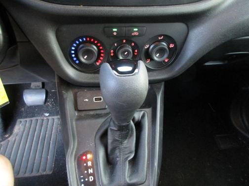 2022 RAM ProMaster City Base