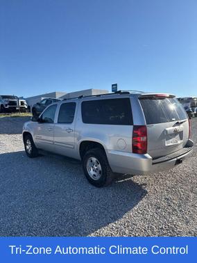 Sheer Silver Metallic 2010 Chevrolet Suburban 1500 LT