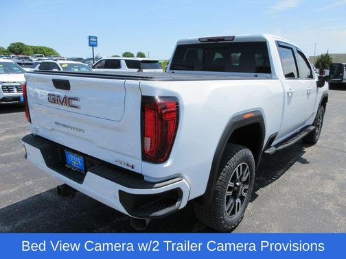 Summit White 2022 GMC Sierra 2500 AT4