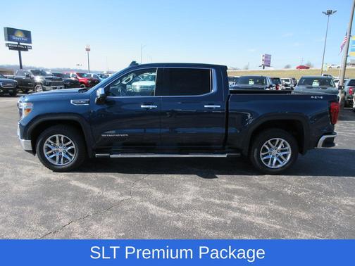 2021 GMC Sierra 1500 SLT