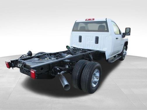 2026 Chevrolet Silverado 3500 WT