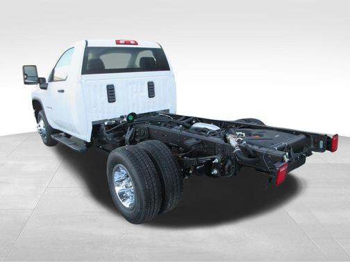 2026 Chevrolet Silverado 3500 WT