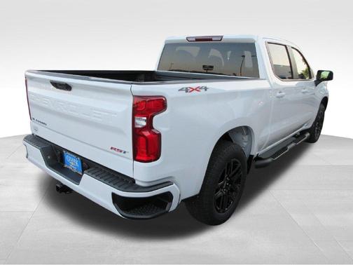 Summit White 2026 Chevrolet Silverado 1500 RST