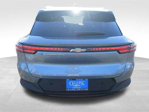 Sterling Gray Metallic 2026 Chevrolet Equinox EV LT 2