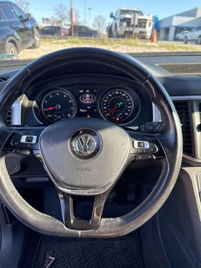 2018 Volkswagen Atlas 3.6L SE w/Technology