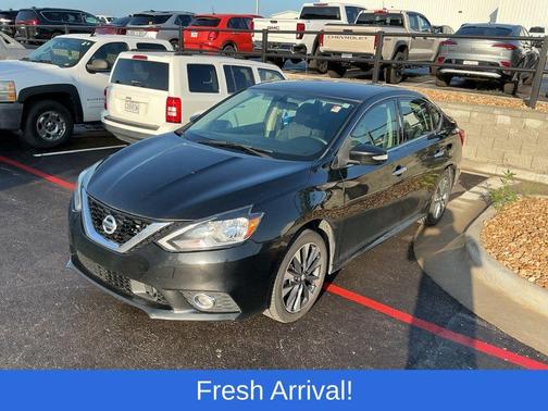 Super Black 2019 Nissan Sentra SR
