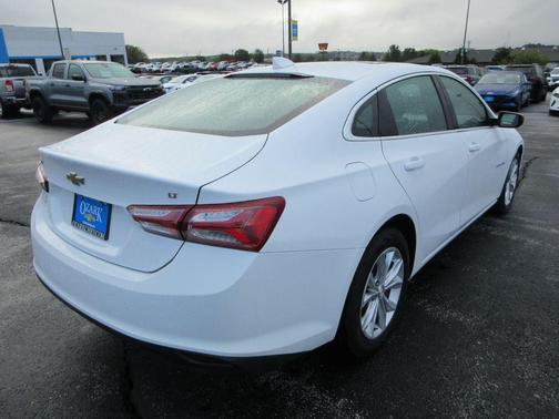 2022 Chevrolet Malibu FWD LT