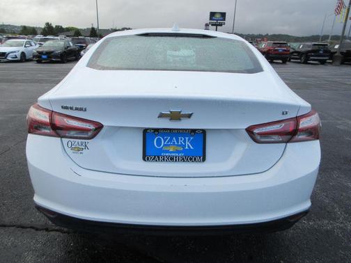 2022 Chevrolet Malibu FWD LT