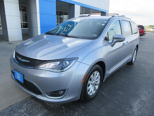 2018 Chrysler Pacifica Touring-L