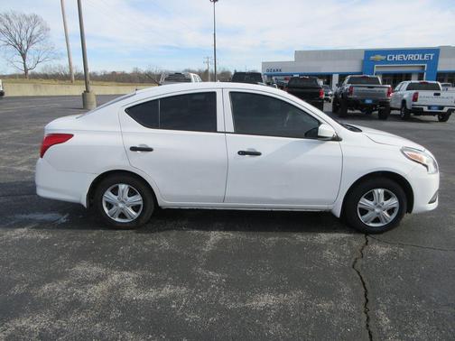 2018 Nissan Versa 1.6 S