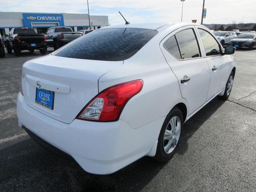 2018 Nissan Versa 1.6 S