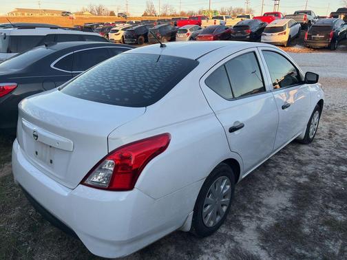 2018 Nissan Versa 1.6 S