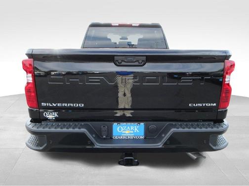 Black 2026 Chevrolet Silverado 2500 Custom