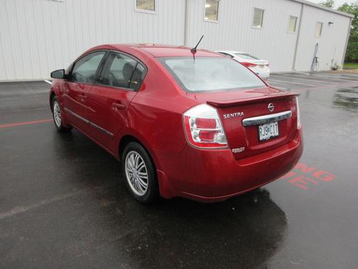 Red Brick 2011 Nissan Sentra 2.0 S