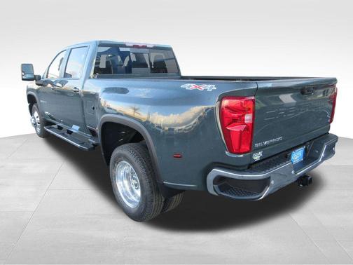 2026 Chevrolet Silverado 3500 LT