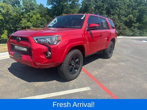 Barcelona Red Metallic 2018 Toyota 4Runner SR5