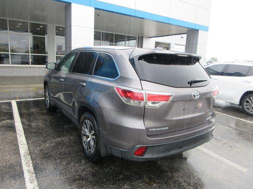Predawn Gray Mica 2016 Toyota Highlander XLE