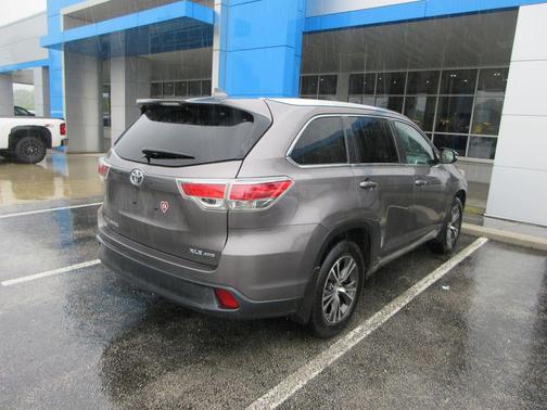 Predawn Gray Mica 2016 Toyota Highlander XLE
