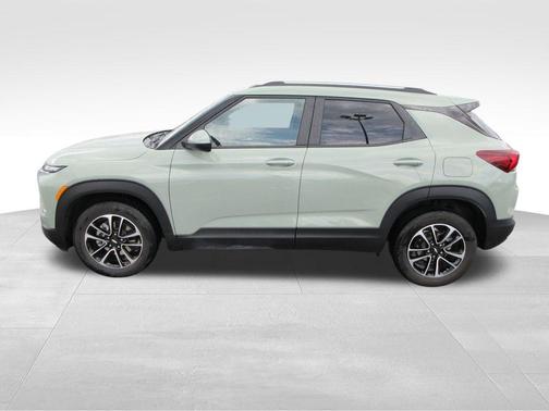 Green 2025 Chevrolet Trailblazer LT