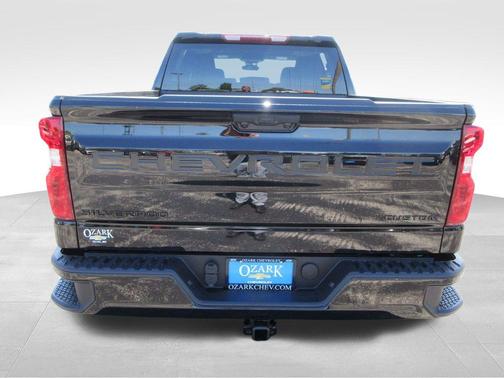 Black 2026 Chevrolet Silverado 1500 Custom