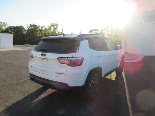 White Clearcoat 2021 Jeep Compass Trailhawk