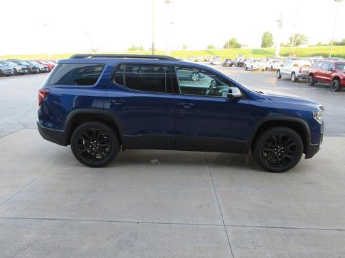 Ultra Blue Metallic 2023 GMC Acadia SLE