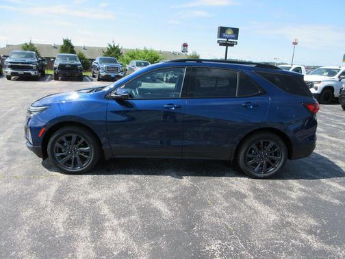 Blue Glow Metallic 2022 Chevrolet Equinox RS