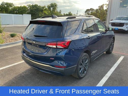 Blue Glow Metallic 2022 Chevrolet Equinox RS