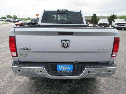 Bright Silver Clearcoat Metallic 2018 RAM 3500 Big Horn