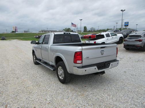Bright Silver Clearcoat Metallic 2018 RAM 3500 Big Horn