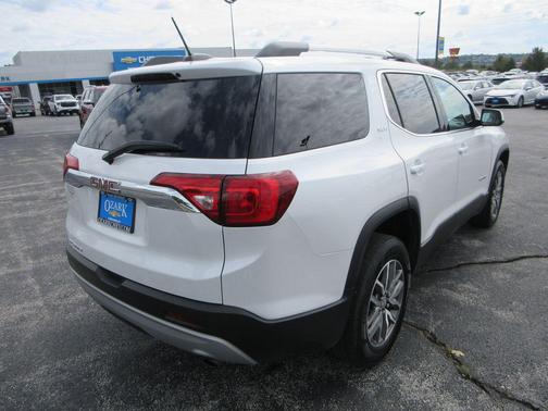2019 GMC Acadia SLE-2