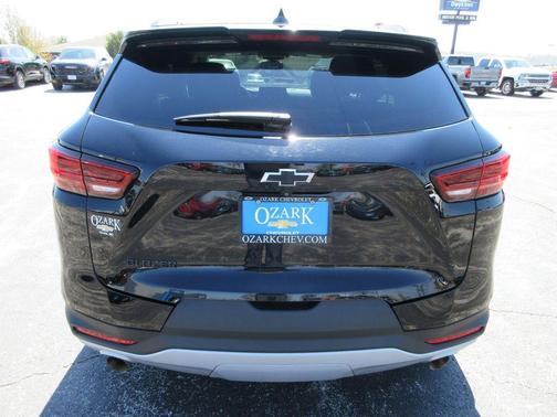Black 2024 Chevrolet Blazer LT