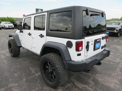 Bright White Clearcoat 2017 Jeep Wrangler Unlimited Sport