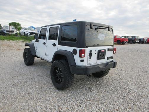 Bright White Clearcoat 2017 Jeep Wrangler Unlimited Sport