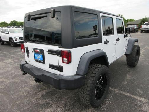 Bright White Clearcoat 2017 Jeep Wrangler Unlimited Sport