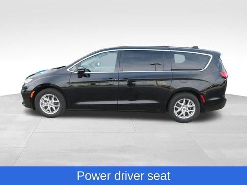 Diamond Black 2024 Chrysler Pacifica Touring-L