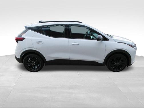 Summit White 2027 Chevrolet Bolt RS
