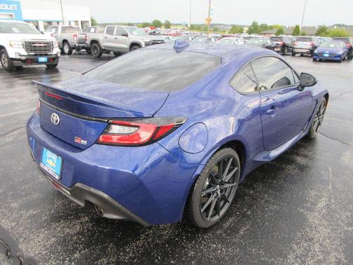 2023 Toyota GR86 Premium