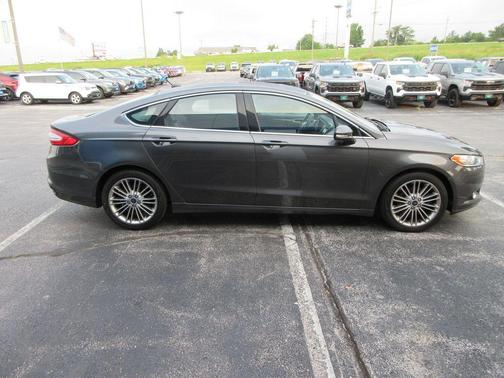 Magnetic 2015 Ford Fusion SE