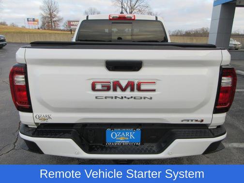 2024 GMC Canyon AT4