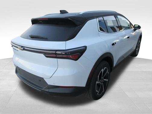 Summit White 2026 Chevrolet Equinox EV LT 2