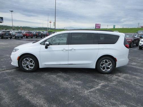 2023 Chrysler Pacifica Limited