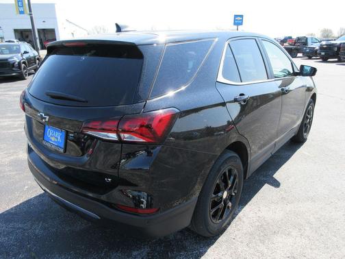 Mosaic Black Metallic 2024 Chevrolet Equinox LT