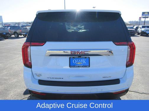 2023 GMC Yukon SLT